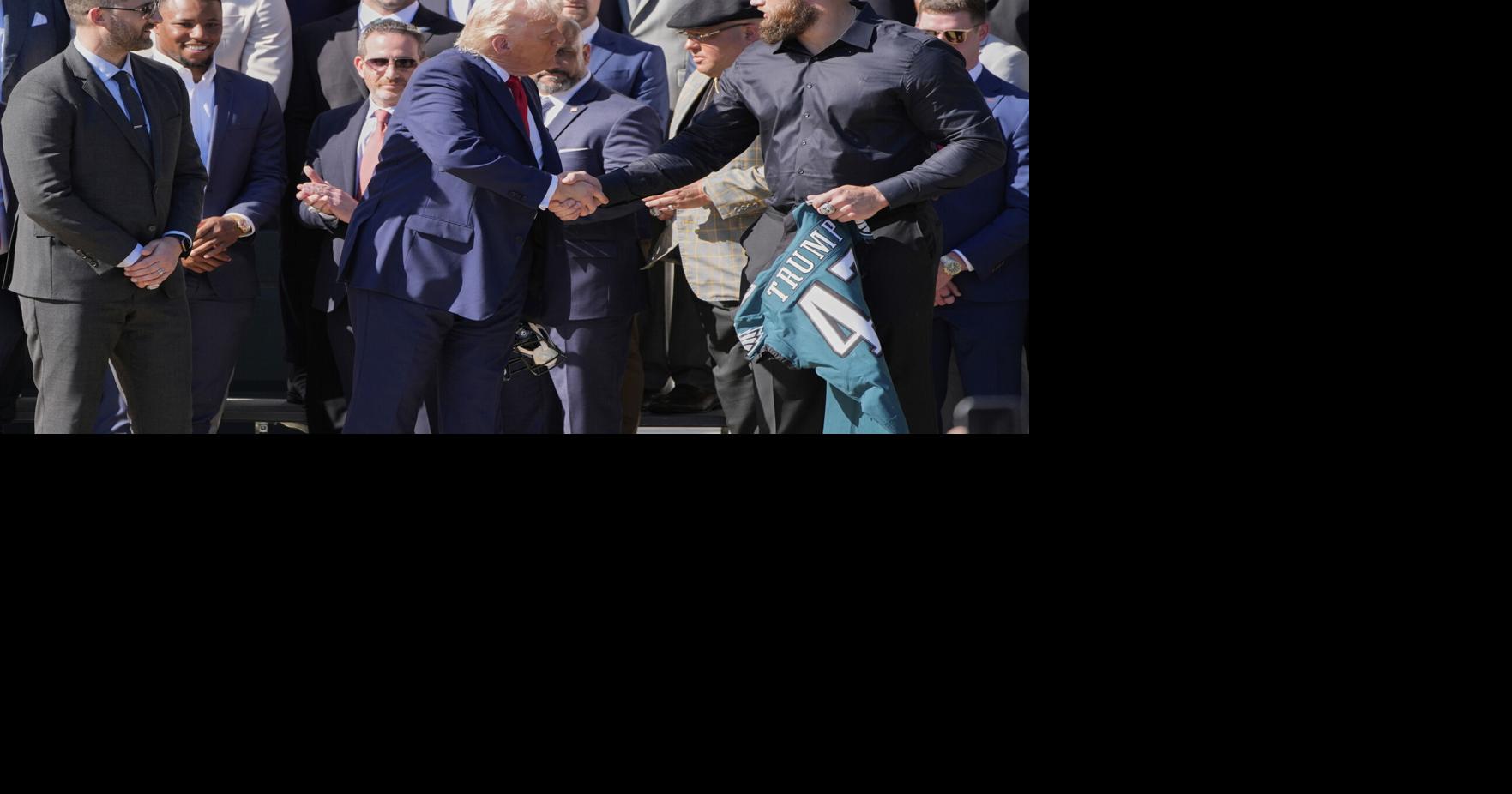 Liberale Partei gewinnt kanadische Wahlen; Trump feiert mit den Eagles | ...