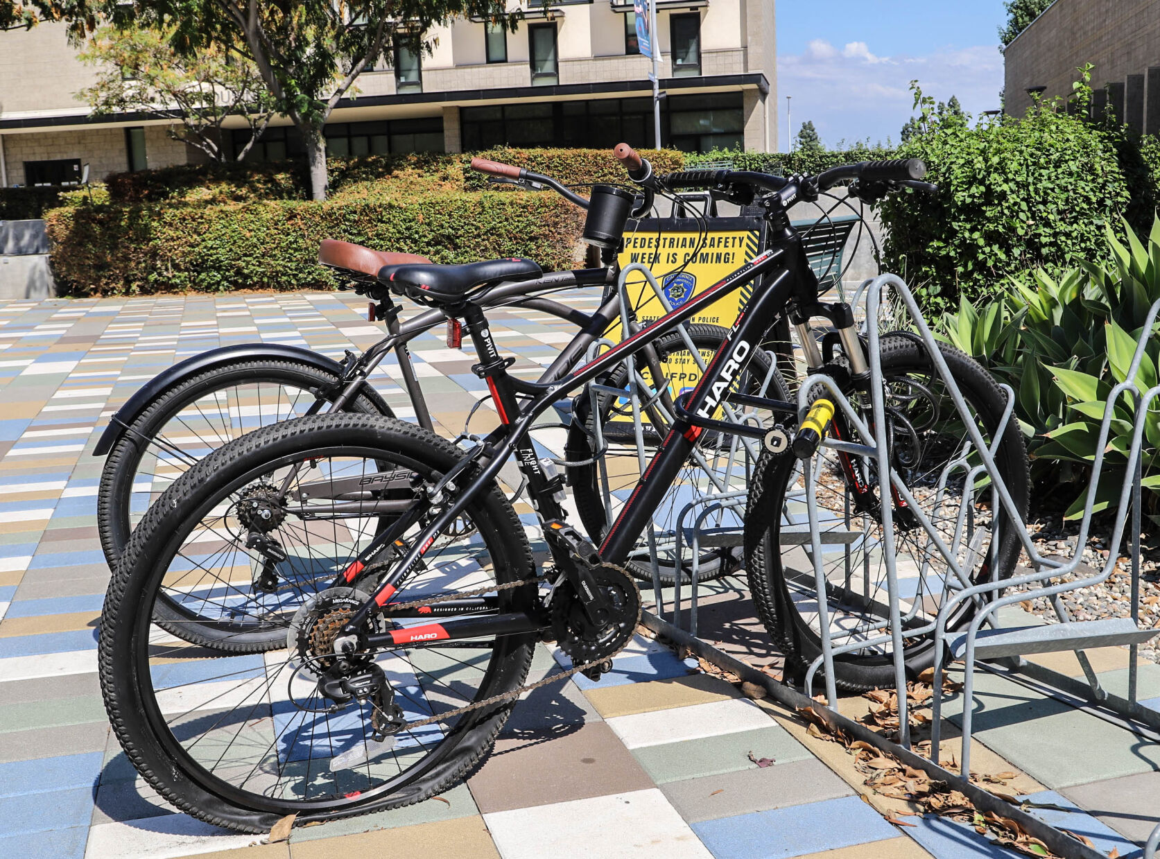 Haro hotsell police bike