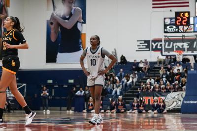 Women's basketball falls to Long Beach, 74-59 | Sports | dailytitan.com