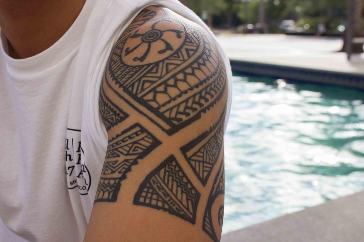 samoan tribal shoulder tattoos for men