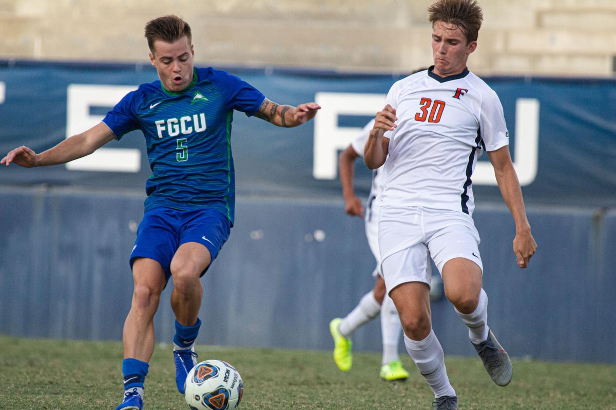 Cal State Fullerton Men S Soccer Wins Big West Awards Men S Soccer Dailytitan Com