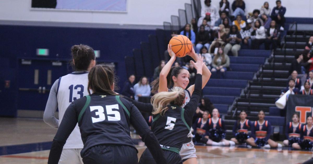 CSUF Women s Basketball Falls To Cal Poly San Luis Obispo 68 55 csuf-women-s-basketball-falls-to-cal-poly-san-luis-obispo-68-55