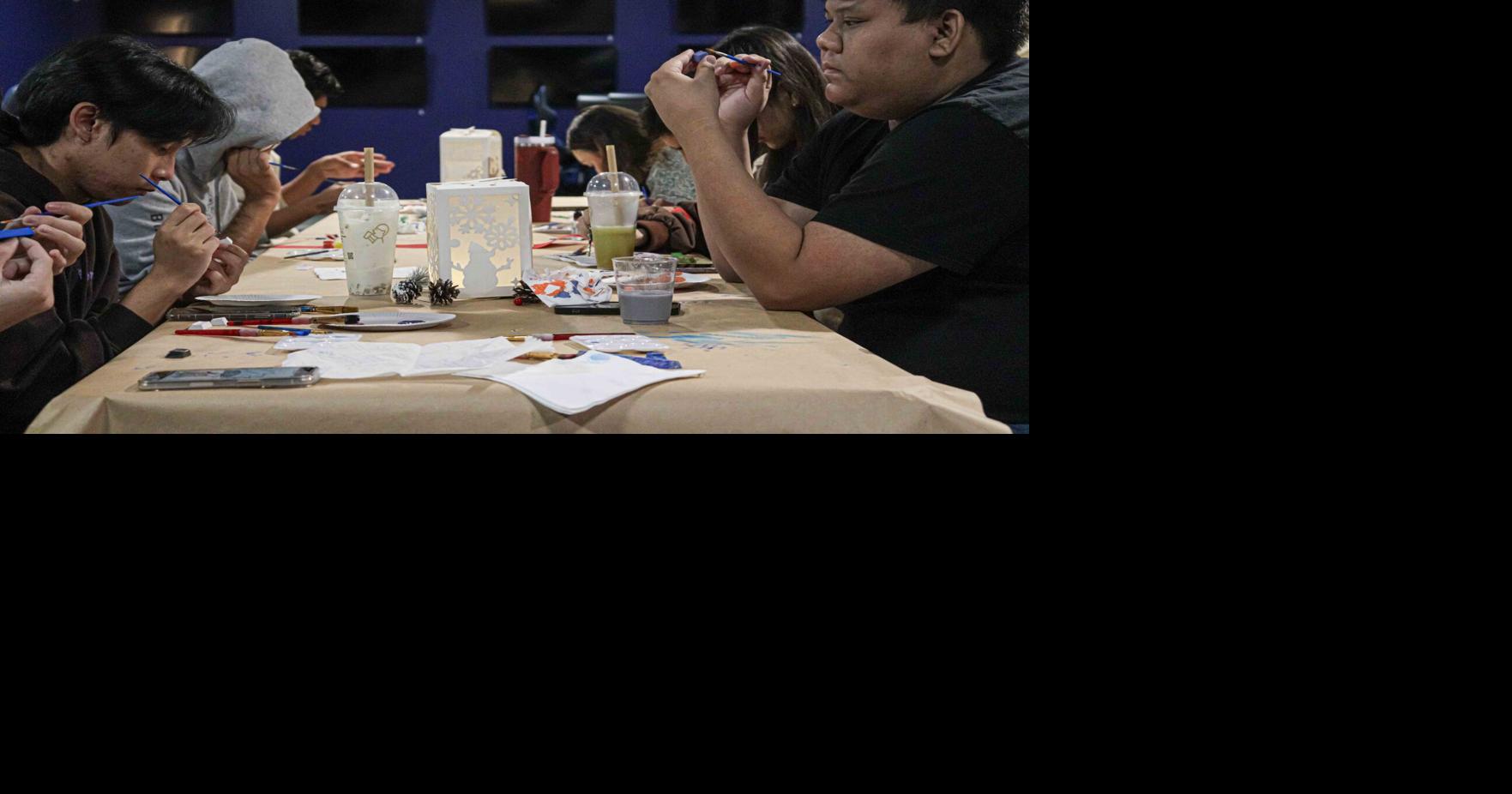 CSUF artists and gamers join forces for inaugural ASI event Caps and Crafts