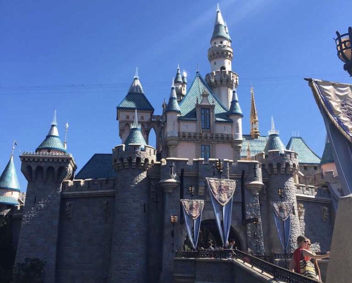 Disney To Layoff 28 000 Employees As Its California Theme Parks Remain Closed Local News Dailytitan Com