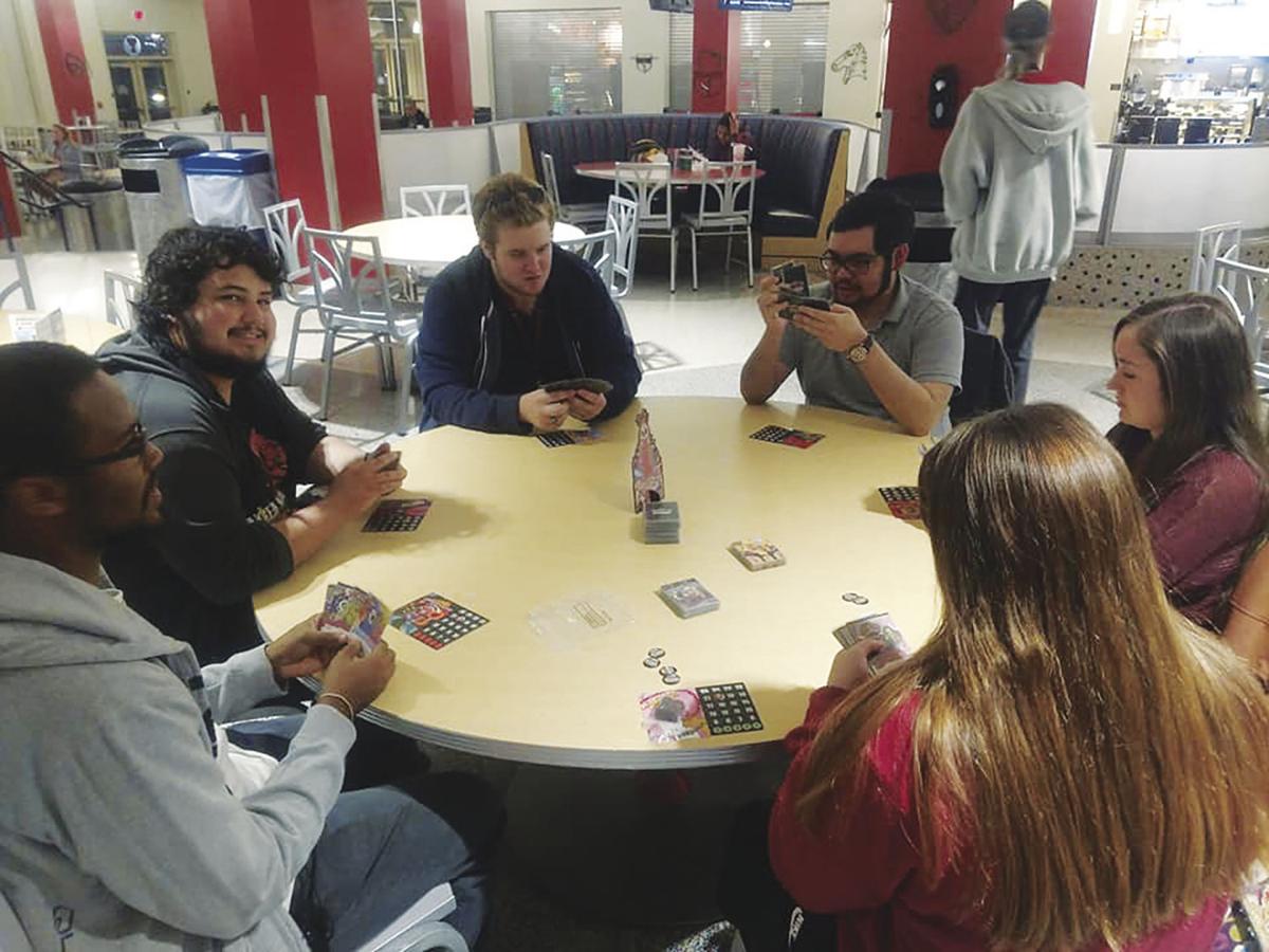 Board Game Club provides relaxing pastime | La Vida | dailytoreador.com