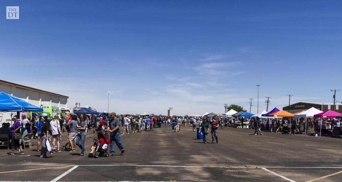 Food Trucks Good For Large Crowd Food Trucks Good For Large Crowd