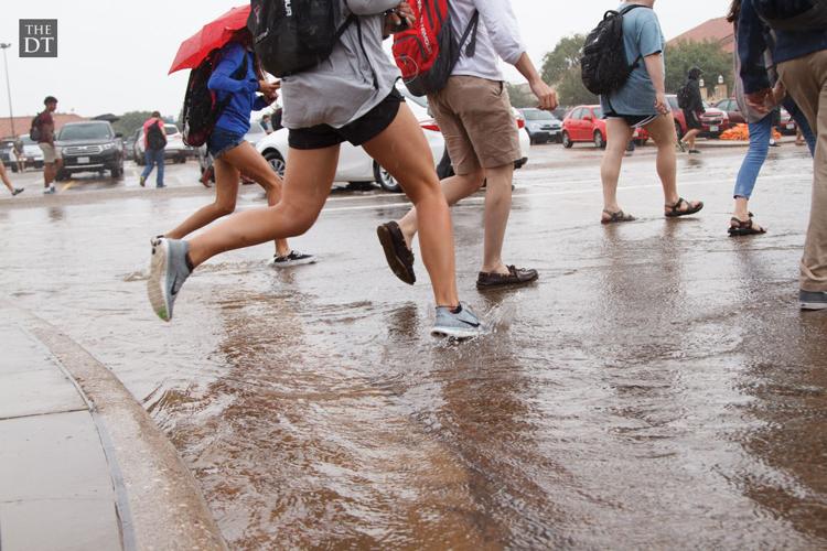Flooding in Lubbock impacts driving, walking for students, locals La
