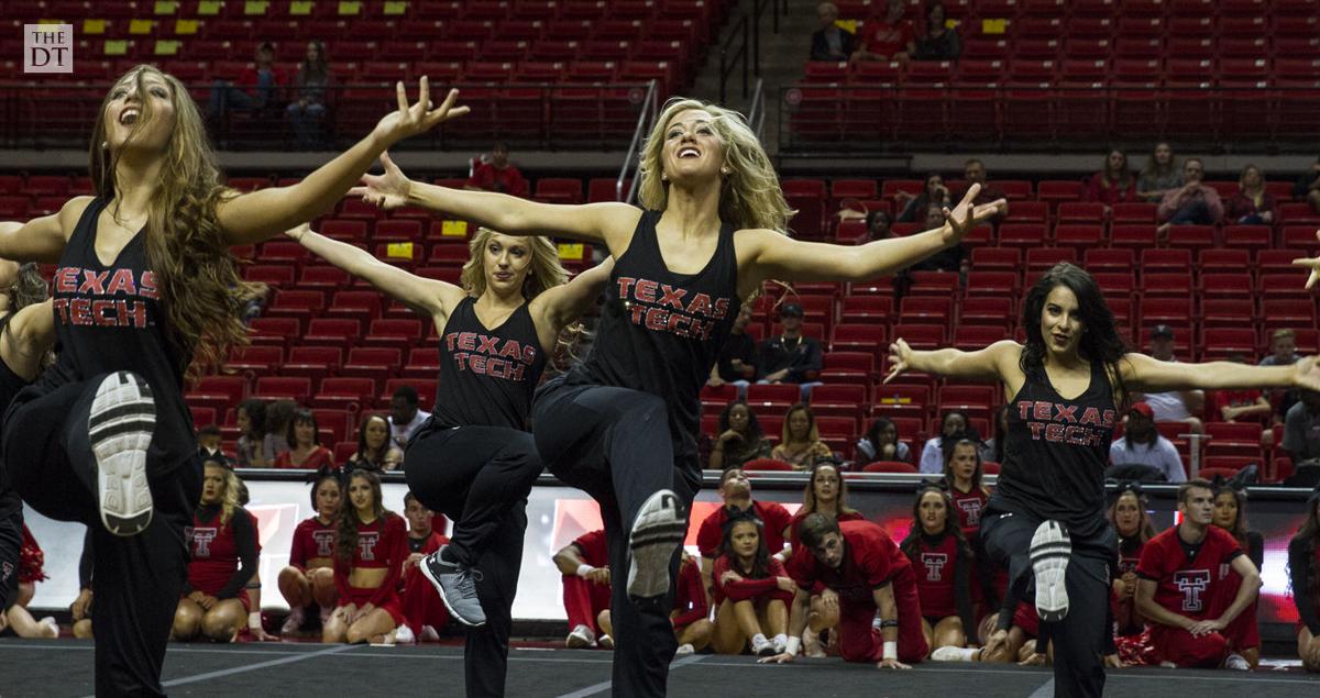 Pom Squad, Cheer Team captures National Championship Title La Vida