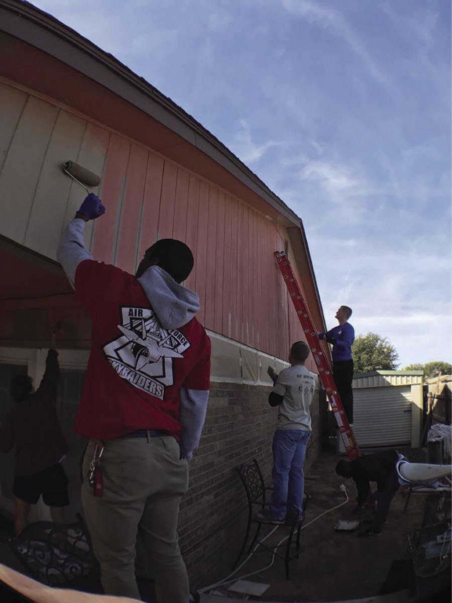 ROTC provides community service through Scabbard and Blade La Vida