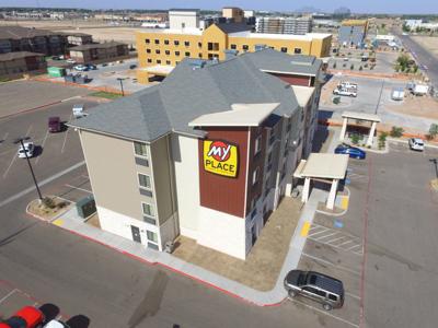 My Place Hotel Offers Free Rooms For Healthcare Workers La Vida Dailytoreador Com