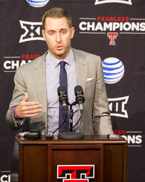 Kliff Kingsbury | Sports | Dailytoreador.com