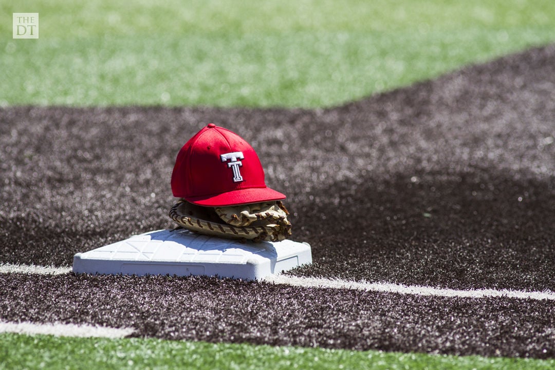 Texas Tech Baseball vs TCU | Gallery | dailytoreador.com