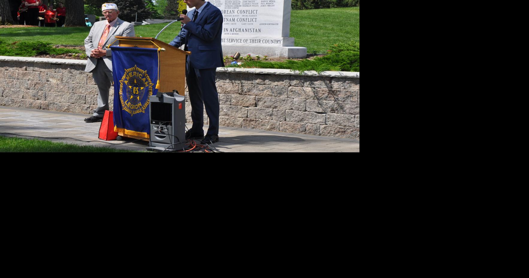 Fort Memorial Day, reciting the 'Gettysburg Address' Fort Atkinson