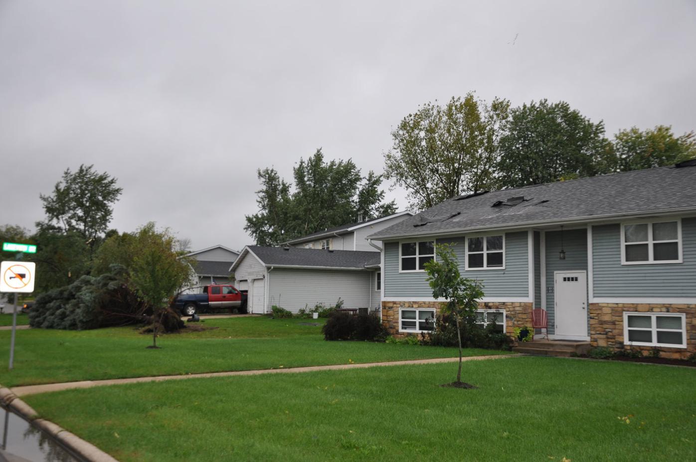 Powerful storm damages homes, downs trees in Fort Atkinson News