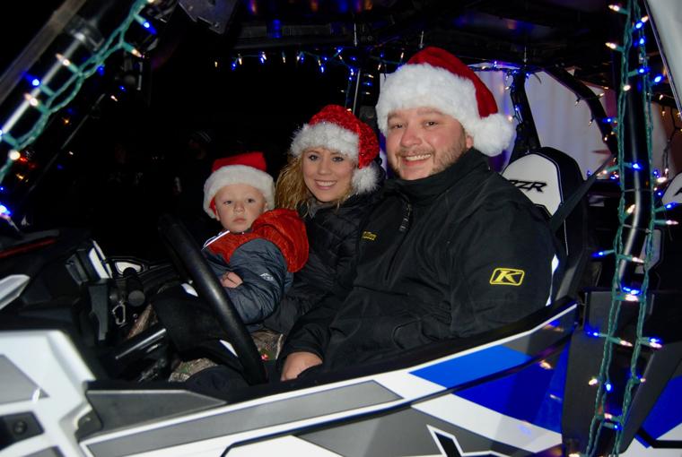 Helensville Wi Christmas Parade 2022 Helenville Lights Up The Town | Photo Galleries | Dailyunion.com