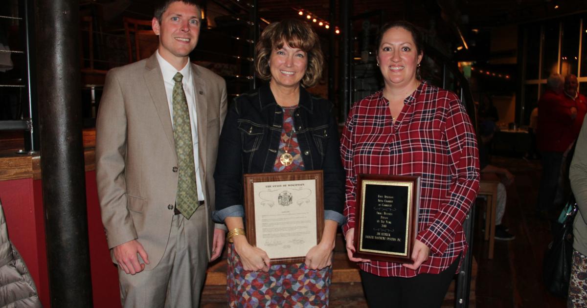 Deb Handrick Hedrick named 'Small Businessperson of Year' | News | dailyunion.com