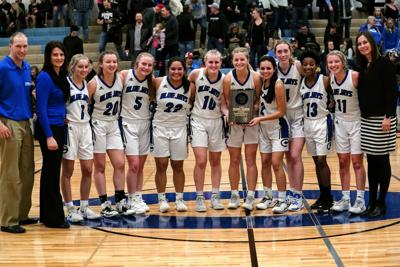 Wiaa D4 Girls Basketball Williams Sparks Early Surge Korth