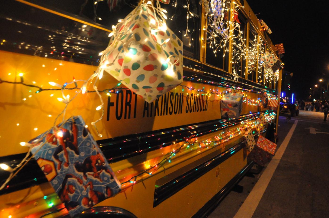 Gallery Fort Atkinson Holiday Parade and Chili Cookoff News