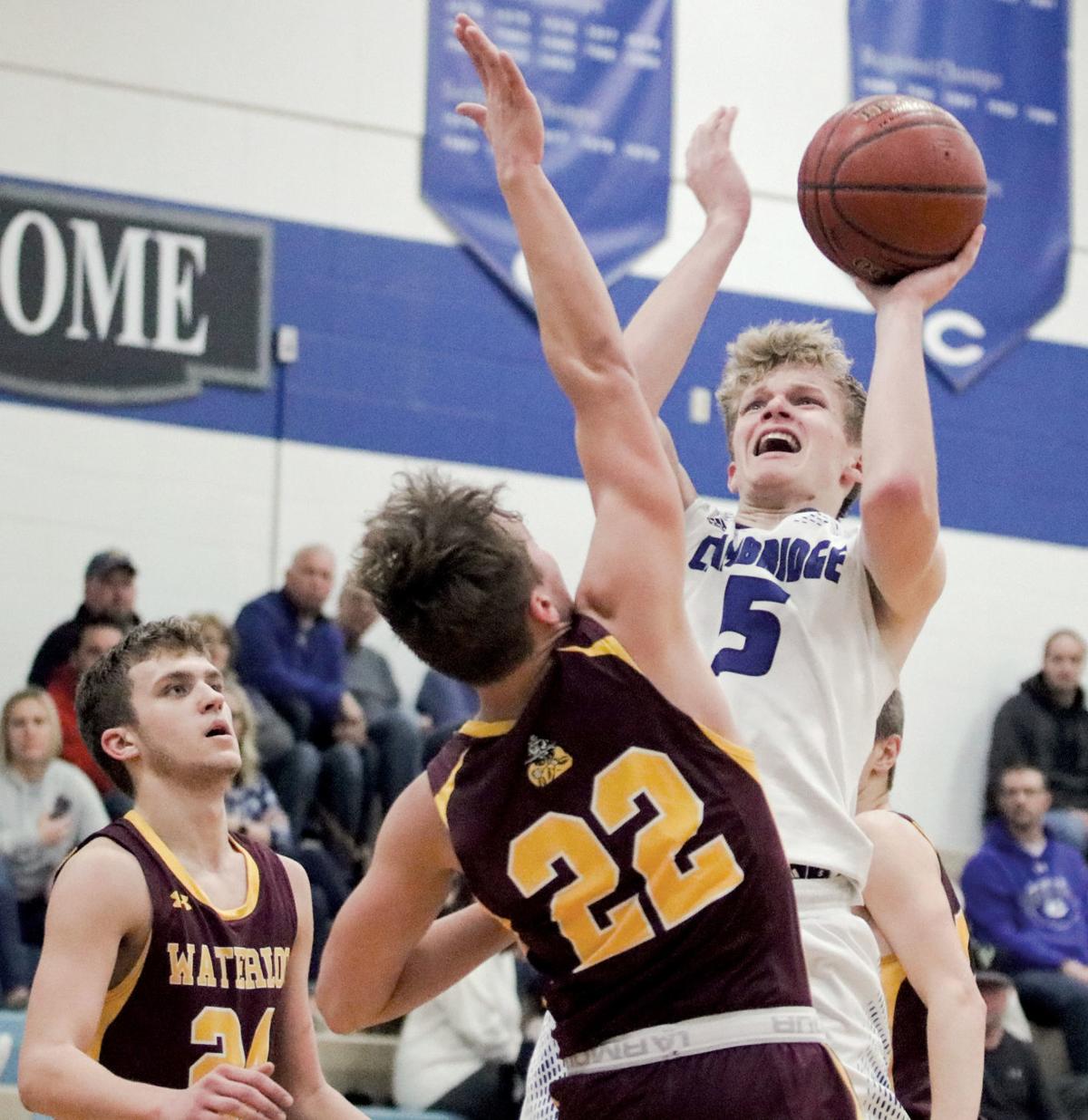 Wiaa D4 Boys Basketball Nikolay Leads Blue Jays Past Pirates