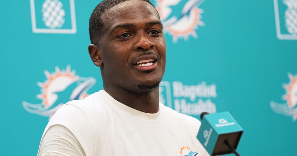Photo: dailyunion.com Dolphins Football
