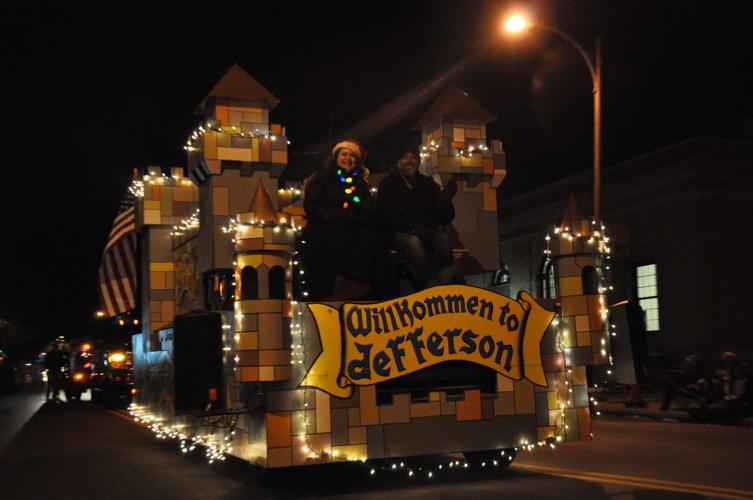 Gallery Fort Atkinson Holiday Parade and Chili Cookoff News