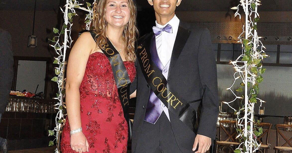 Jefferson Prom | Fort Atkinson | dailyunion.com