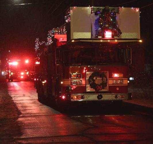 Helenville lighted parade marches on through wintry mix Jefferson