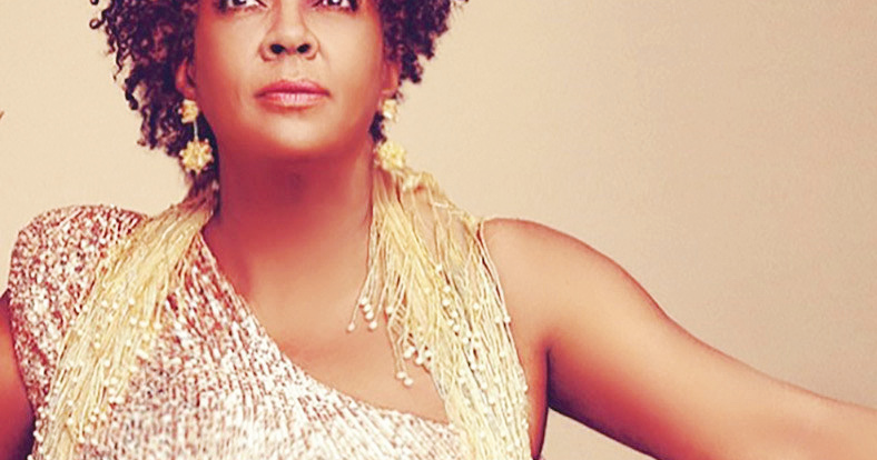 Anita Baker will resume Songstress tour alone - Vimarsana News