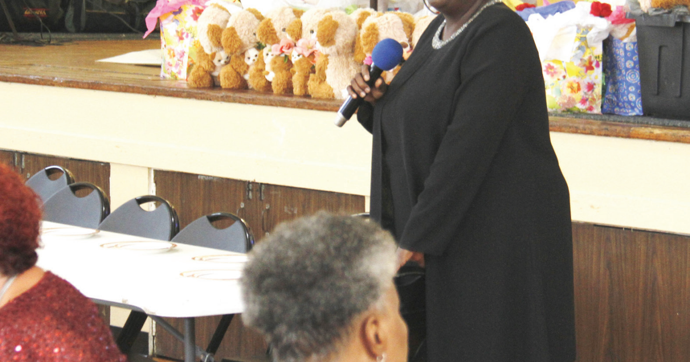 Kingdom Community Outreach treats more than 100 mothers to dinner - Vimarsana News