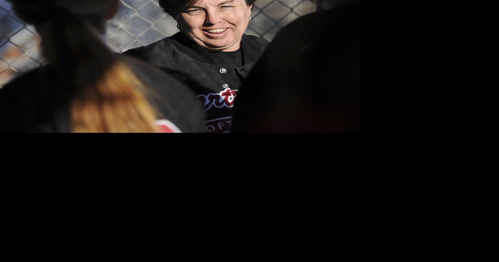 Supporter says Hartselle coach 'unjustly' removed from job Hartselle