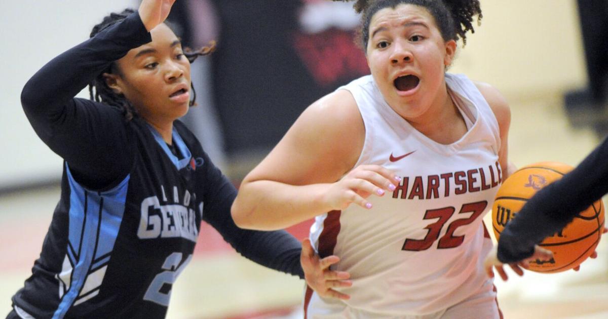 DecaturDaily.com - Hartselle rolls past Lee-Huntsville image