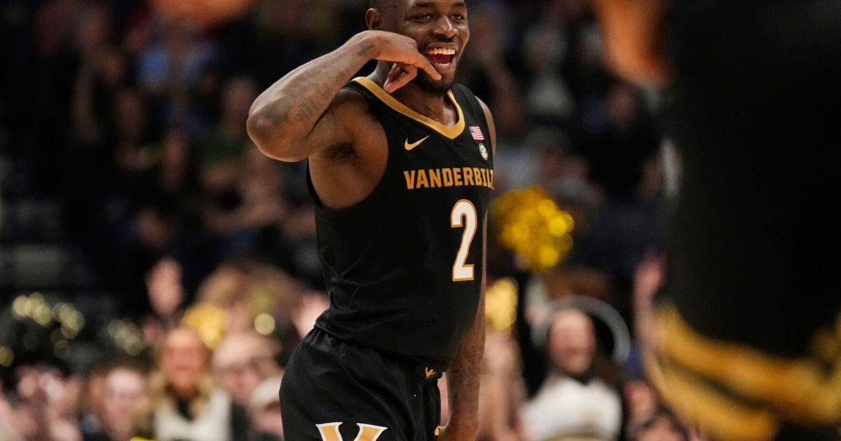 Decatur Commodores Golden touch: Commodores feeling double dose of March Madness | Sports ...