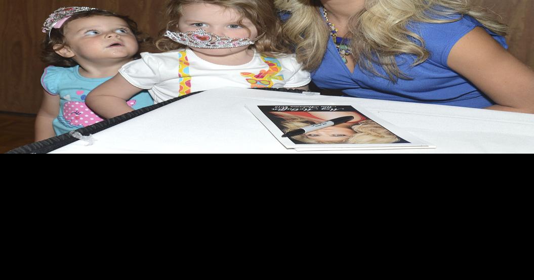 Miss Alabama Meg McGuffin atThe Decatur Kiwanis Club Gallery