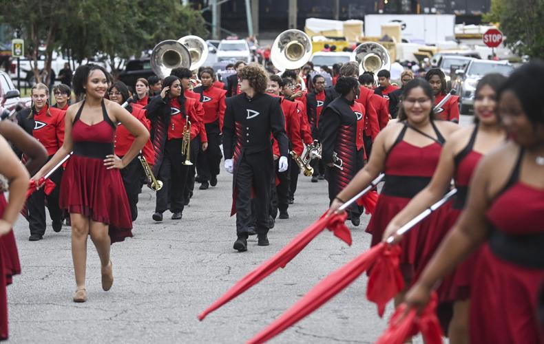 10 Things to Do Entertainment