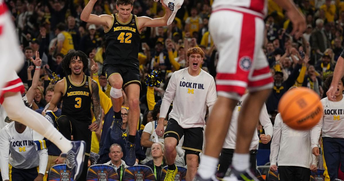 Wolverine Decatur Al Wolverines at the door: Michigan mauls Arizona | Sports | decaturdaily.com