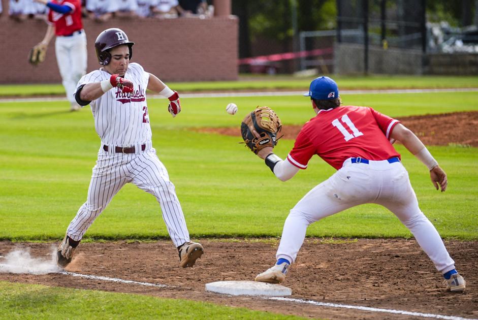 DecaturDaily.com - Bray strikes out 13 as Hartselle sweeps Homewood image
