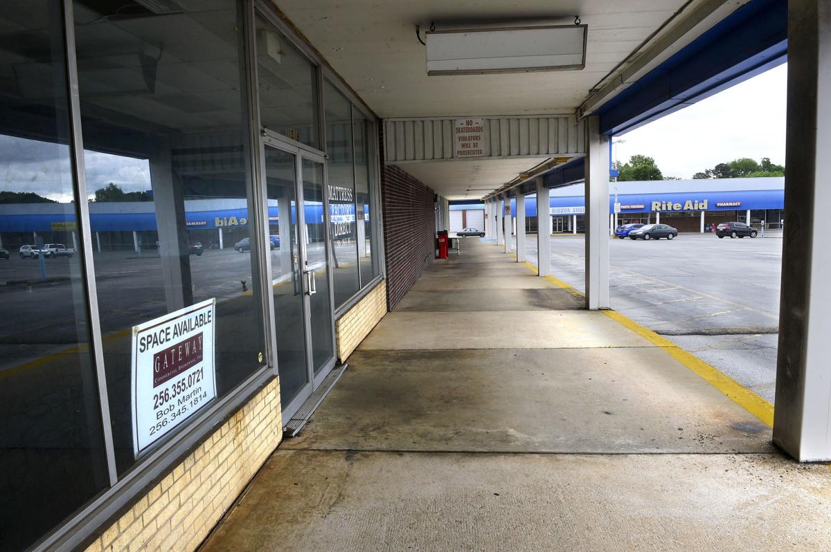 Owner of Sixth Avenue shopping center ready to sell Decatur