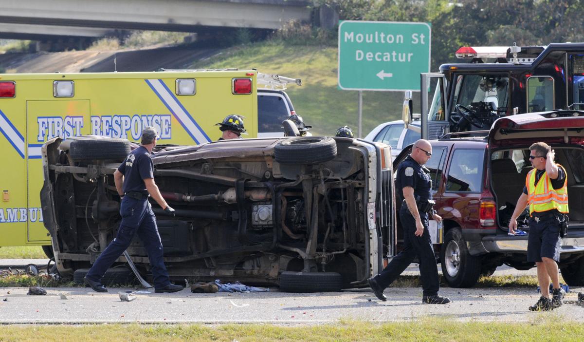 At least 4 hurt in 2vehicle accident at Beltline and Alabama 24