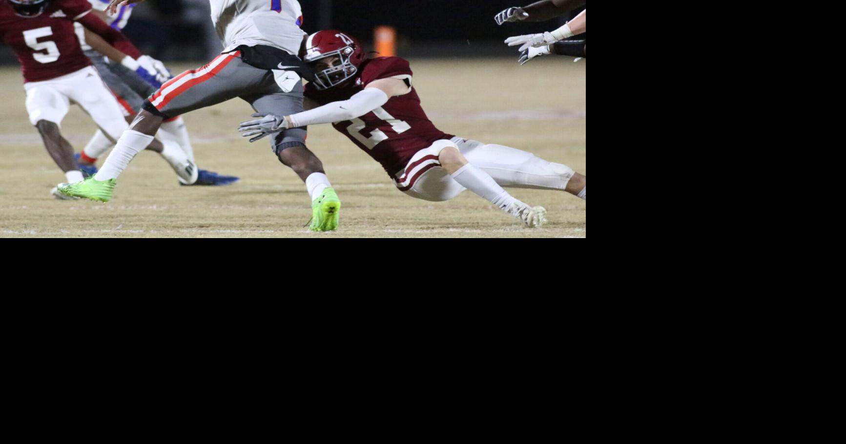 DecaturDaily.com - Tigers come from behind to defeat Center Point in first round of playoffs image