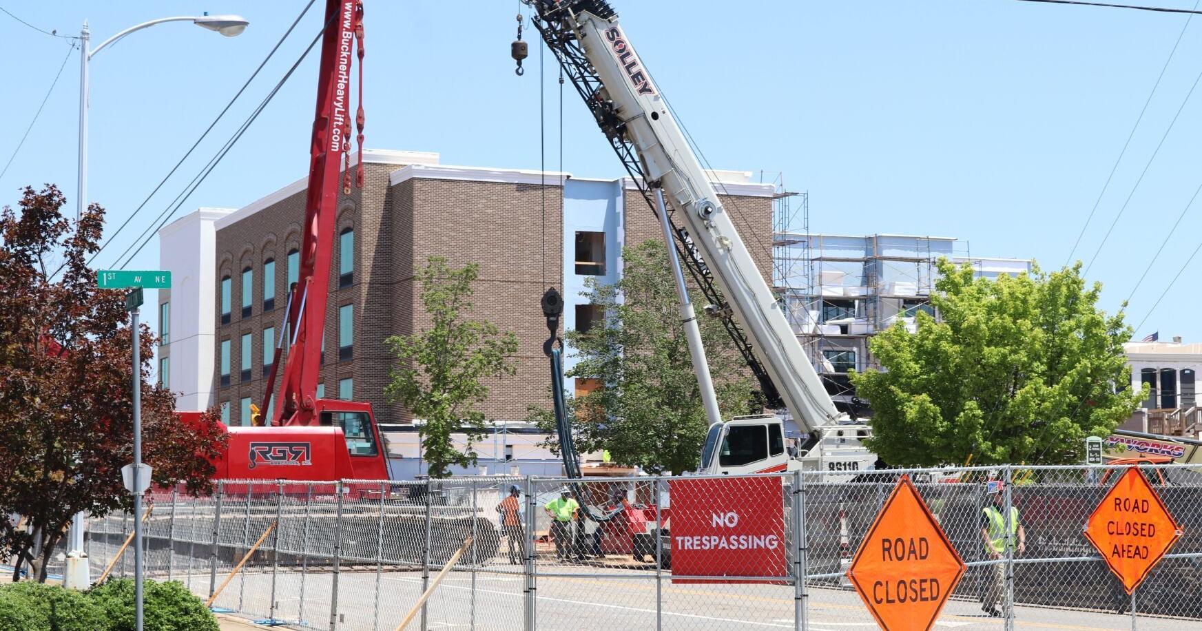 A portion of East Moulton Street closed to assemble crane - Vimarsana News