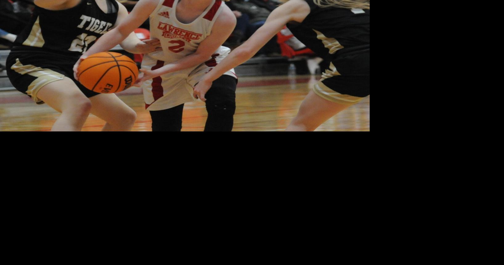 DecaturDaily.com - Balanced Red Devils roll over Russellville image