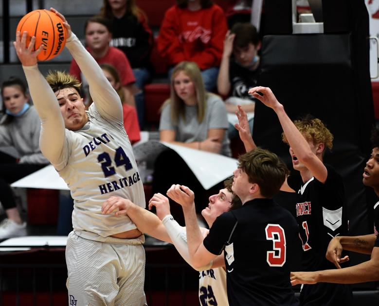 DecaturDaily.com - Decatur Heritage boys advance to state image