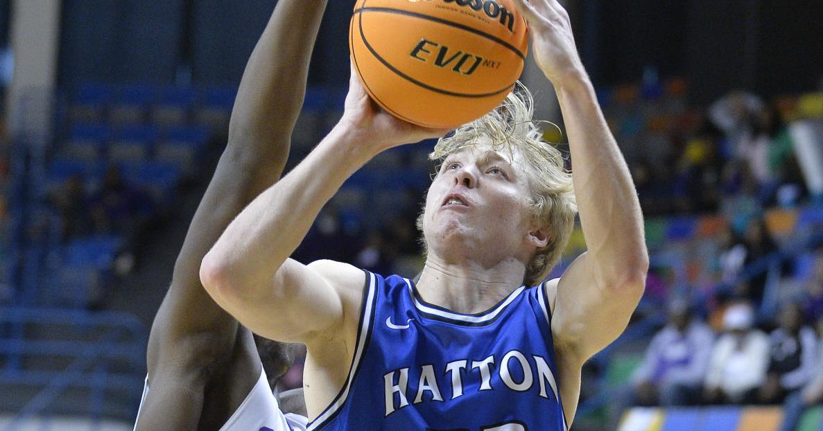 DecaturDaily.com - Making history: Both Hatton boys and girls advance to Final Four image