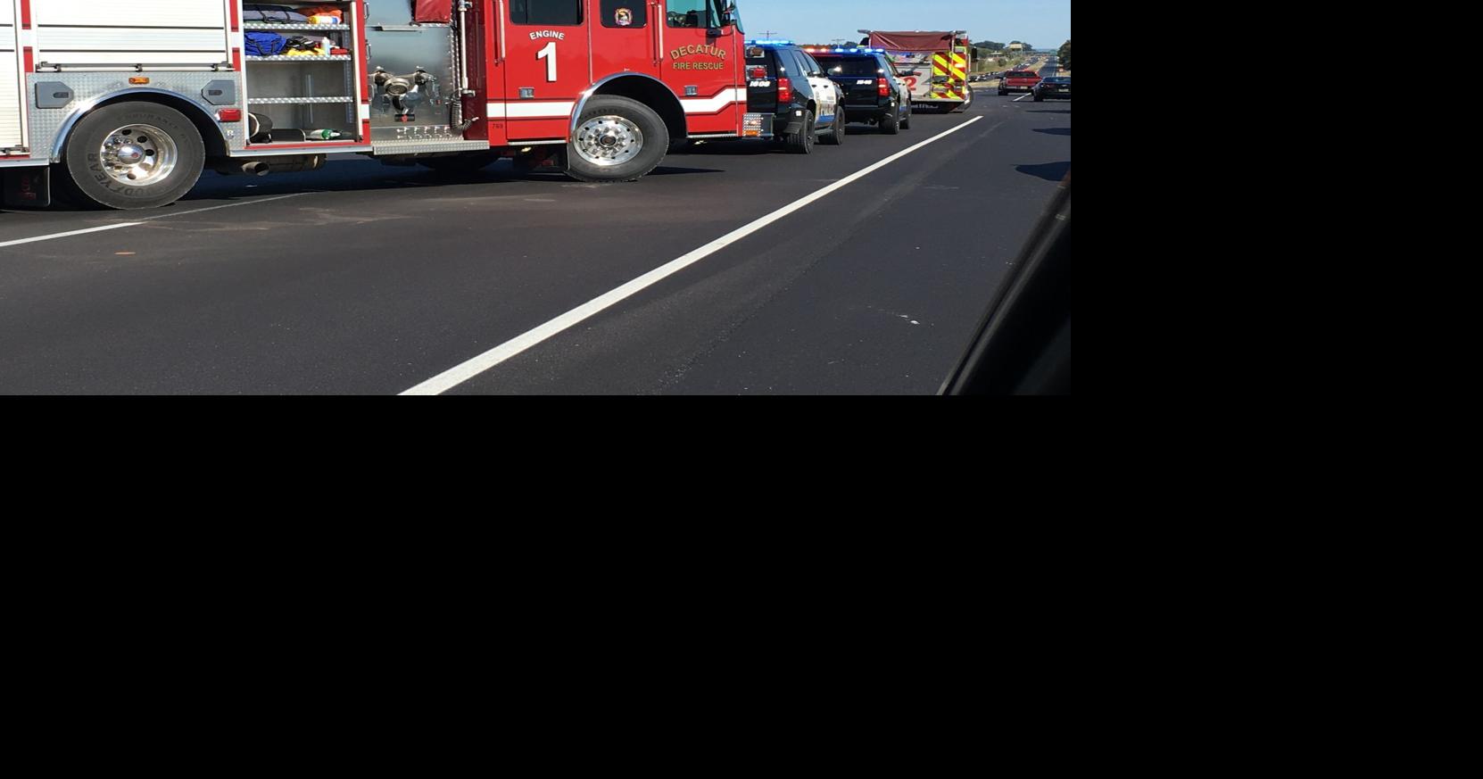 Decatur police investigate crash in which vehicle left scene | Local ...
