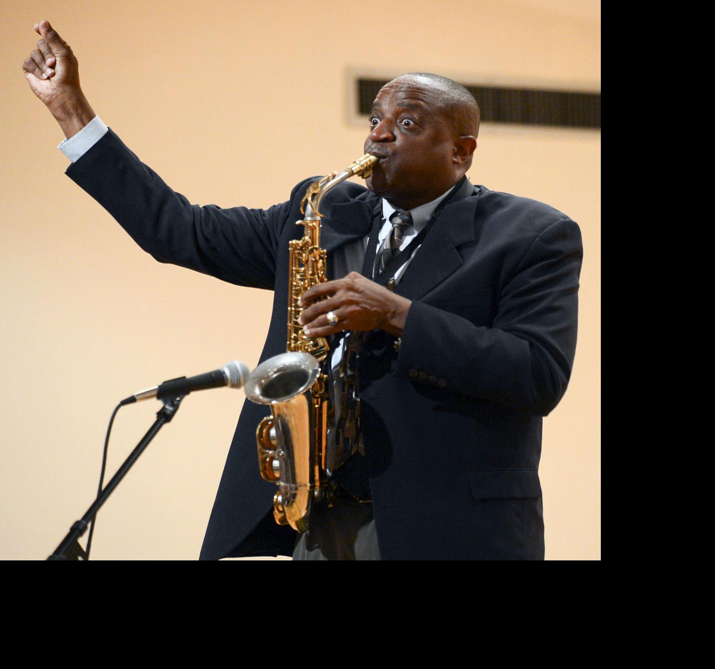 Sounds of the Season Favorite Christmas hymns of local church