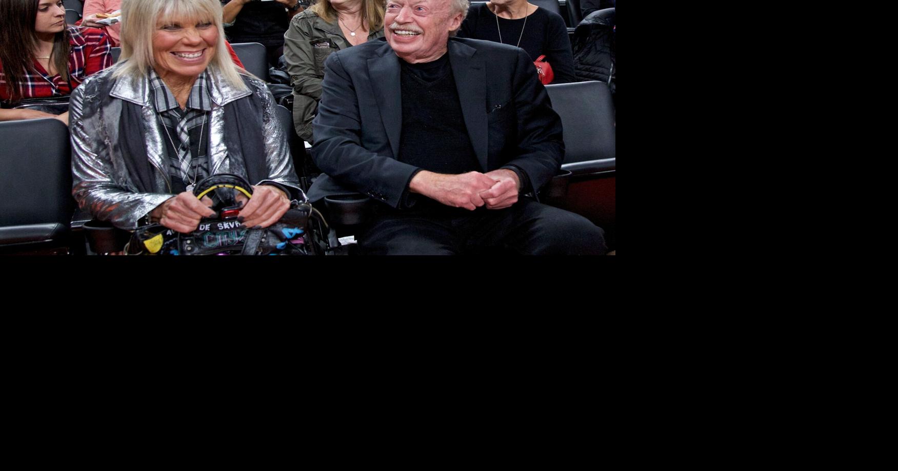 Phil and Penny Knight's donation tops the Chronicle of Philanthropy's list of 2025's biggest gifts