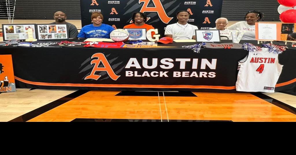 Austin’s Johnson, Fuller sign to play college basketball