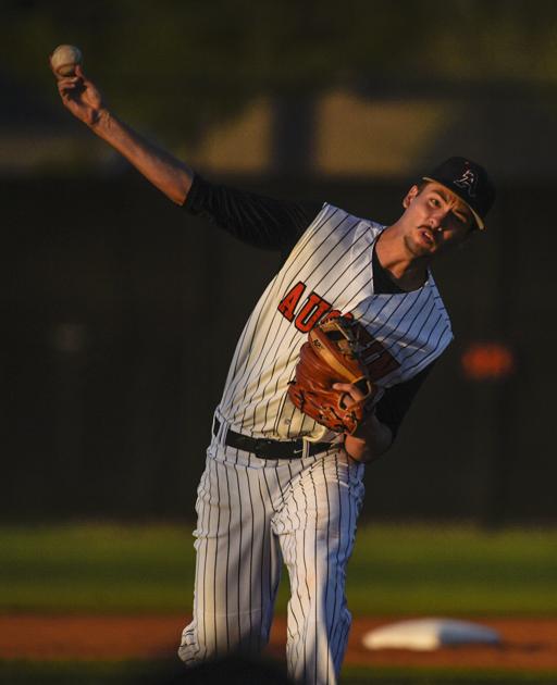 DecaturDaily.com - Bob Jones holds Black Bears to one hit in 10-1 area victory image
