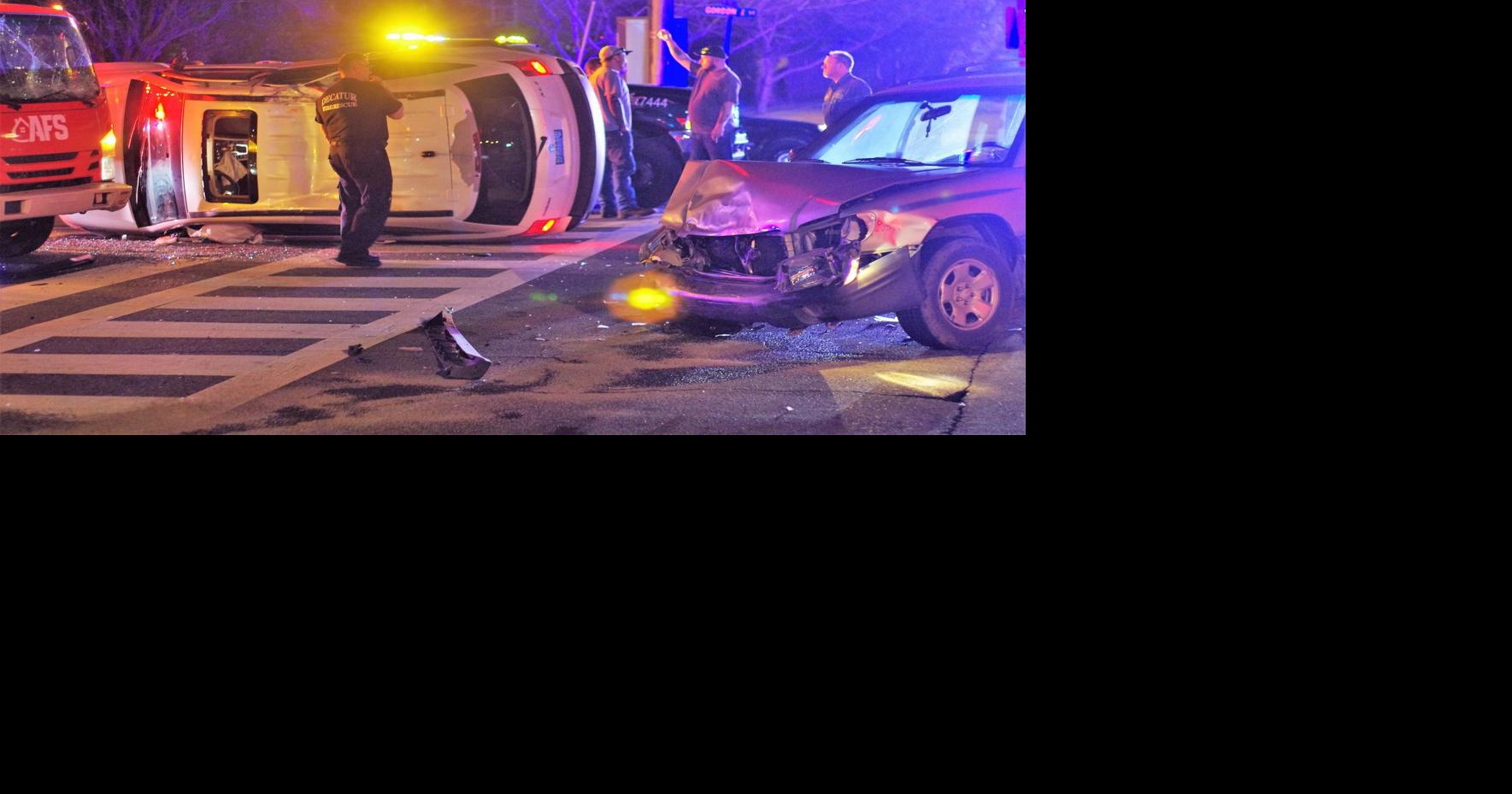 1 injured in 3vehicle accident Decatur