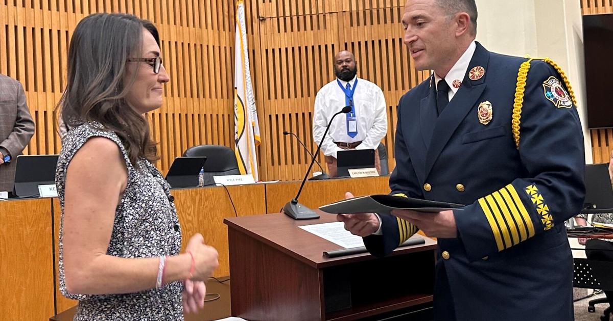 Amy Taute Decatur Woman honored for quick action as apartment complex burned | Decatur ...